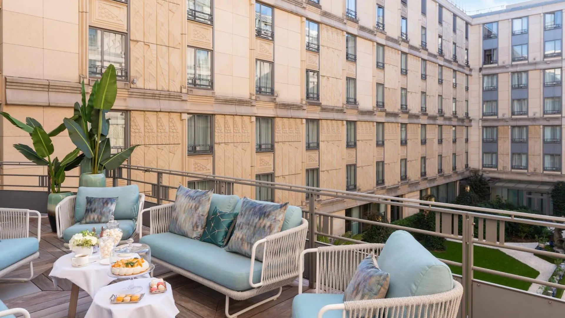 L'Hotel Du Collectionneur Paris Otel