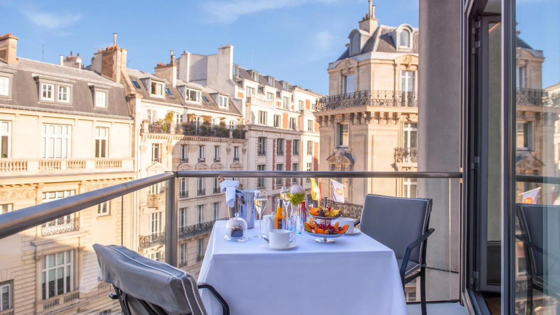 L'Hotel Du Collectionneur Paris Otel