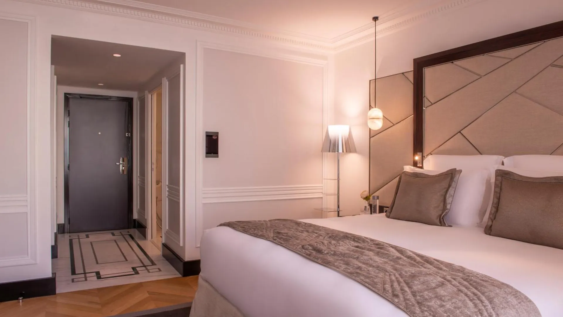 L'Hotel Du Collectionneur Parigi