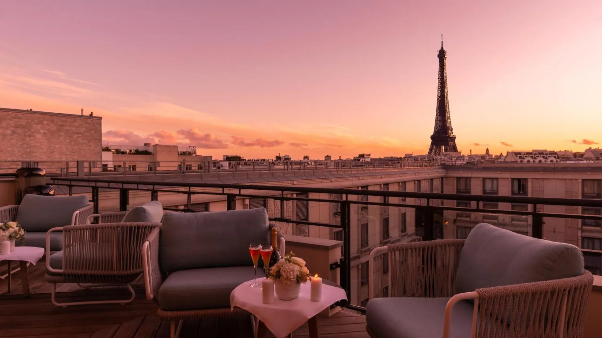 L\'Hotel Du Collectionneur Paris location